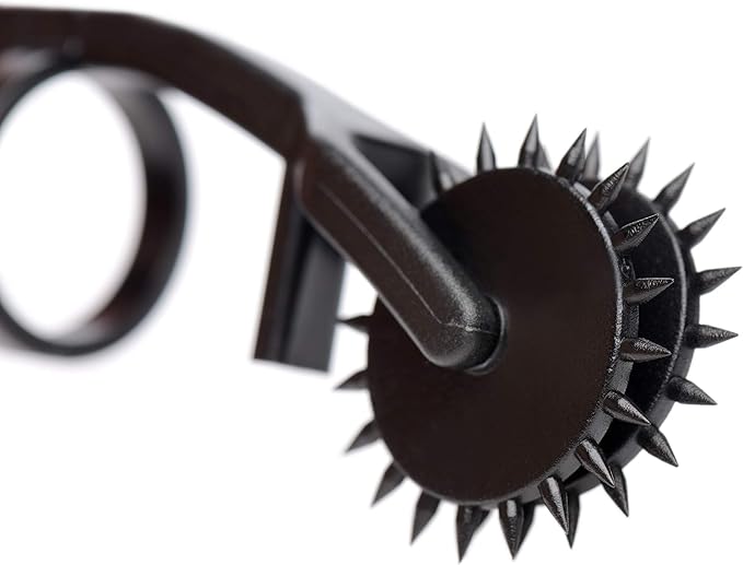 Thorn Double Finger Pinwheel Black